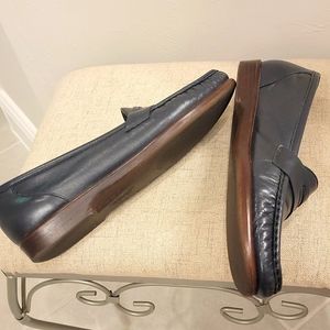 Ladies SAS Navy Penny Loafers size 10.5 N (narrow)